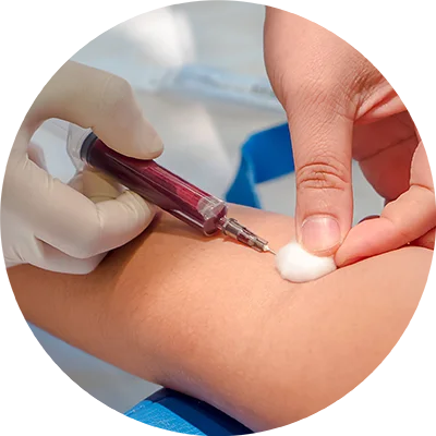 Students attending CPD Accredited London Phlebotomy Training practical session